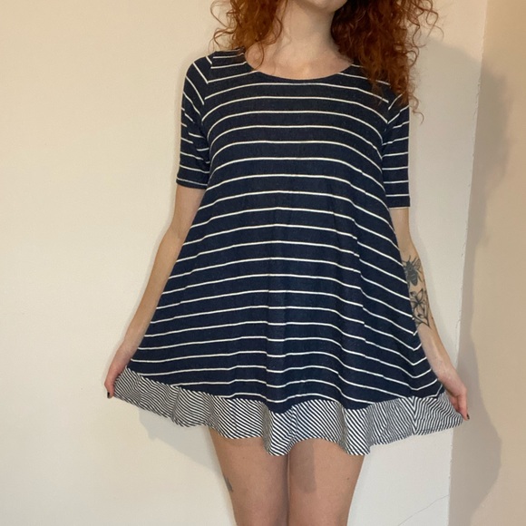 Super cute striped shift dress! From anthropology, size S - Picture 9 of 13